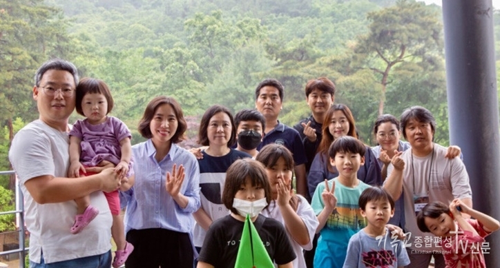서울 독산동 신일교회(담임목사 이권희)가 10월 27일과 28일 진행된 새생명축제 역시 총 464명이 참석해, 그중 59%가 결신하는 성과를 얻었다. /사진=신일교회